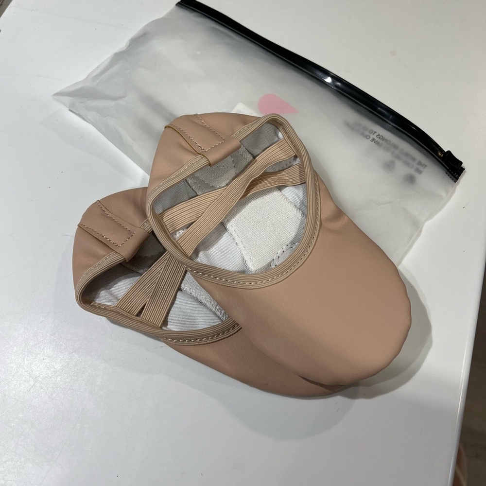 Stelle kids ballet dance shoes, NWOT upper leather sole, Pink, size 10MT